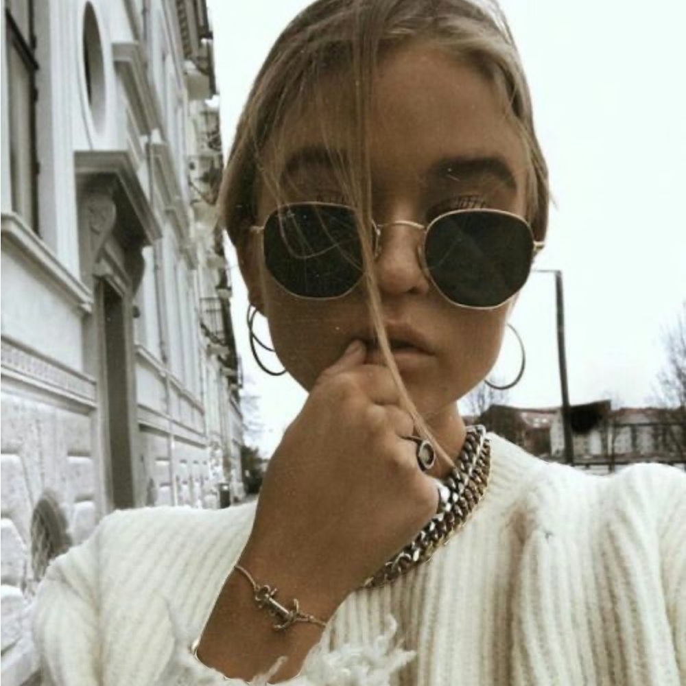 Ray-Ban Hexagonal Square Gradient Sunglasses #R07… - image 6